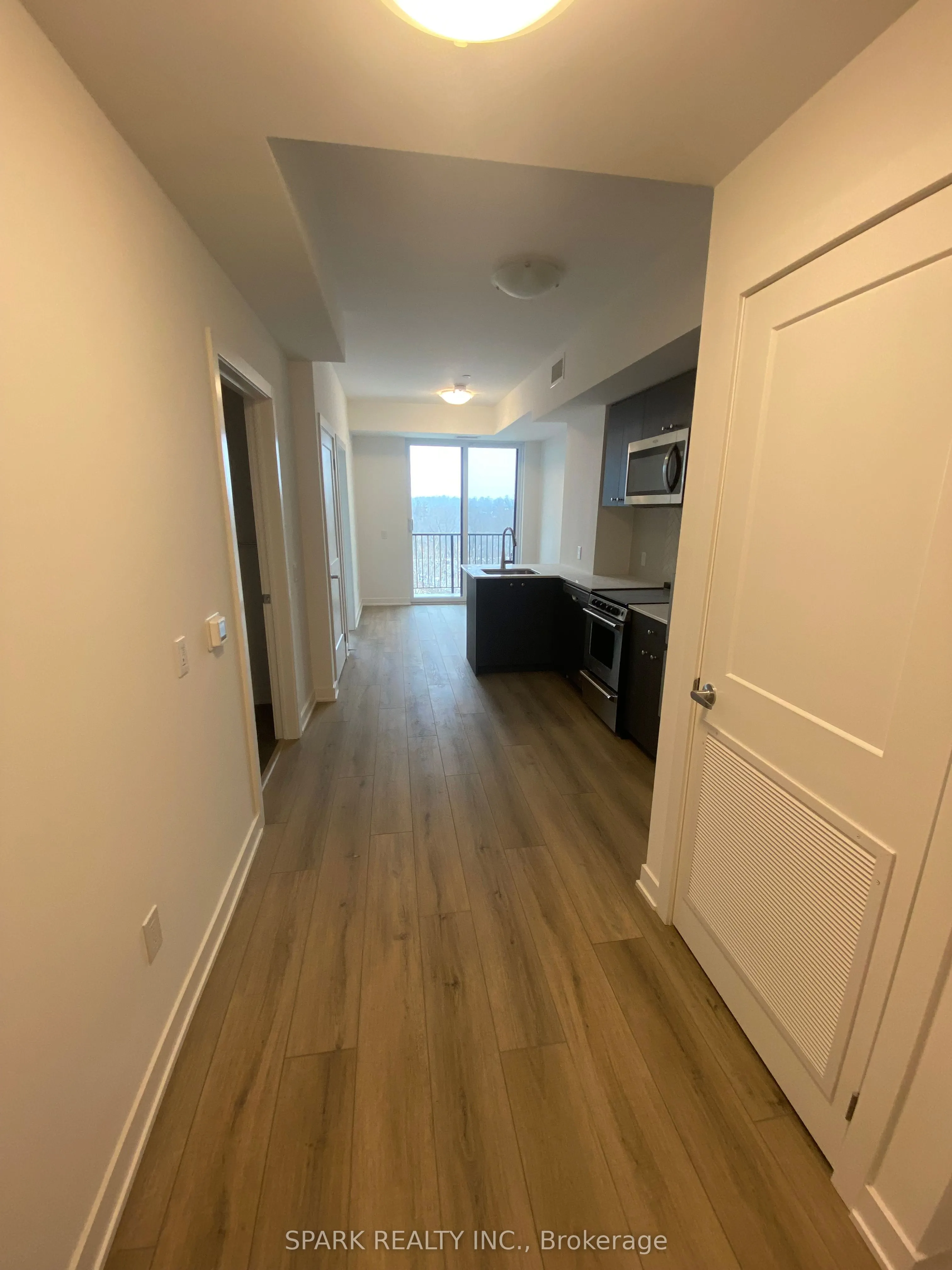 312 Erb Street W, #611
