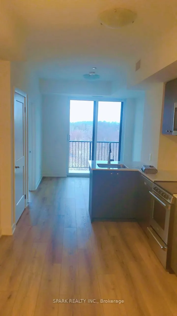 312 Erb Street W, #611