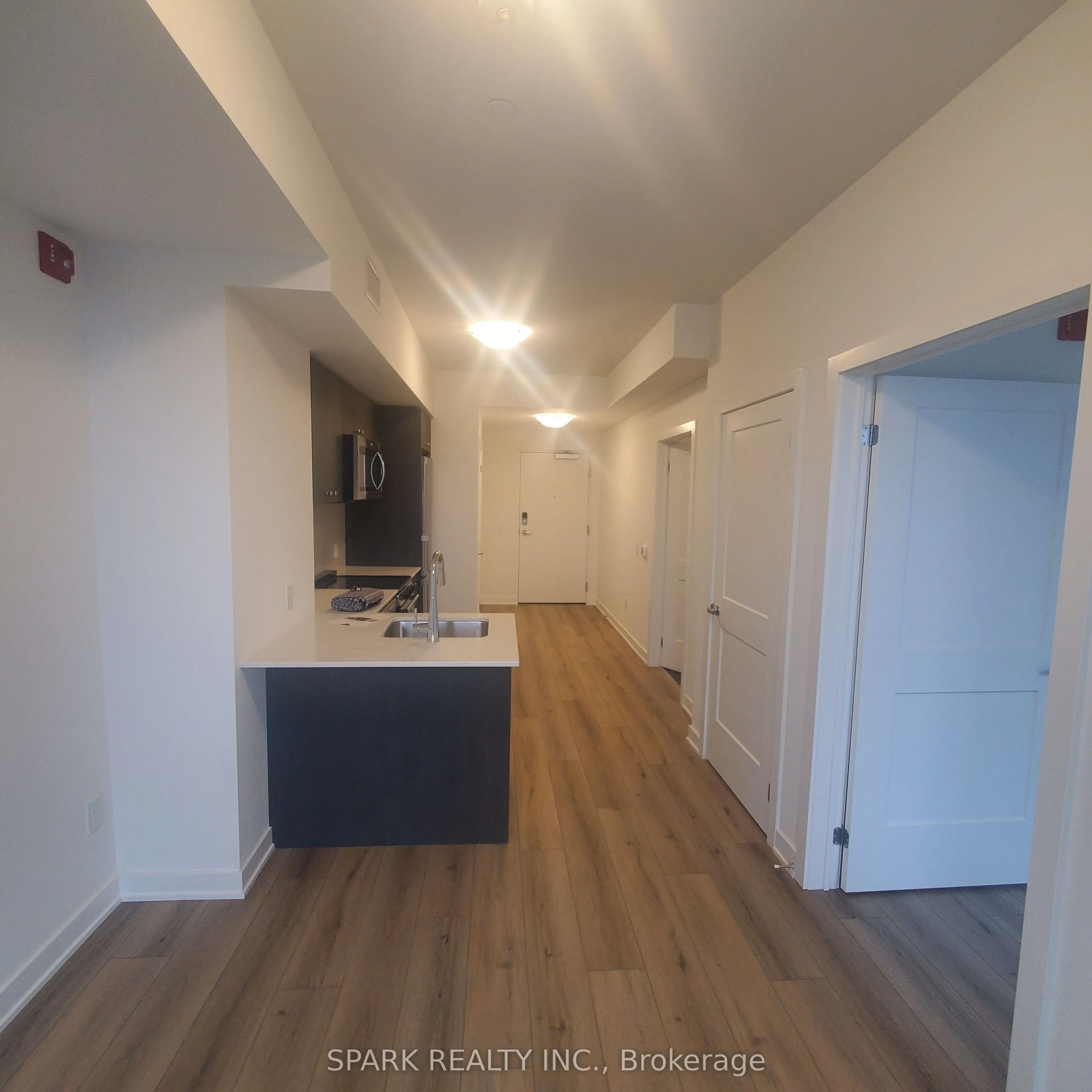 312 Erb Street W, #611