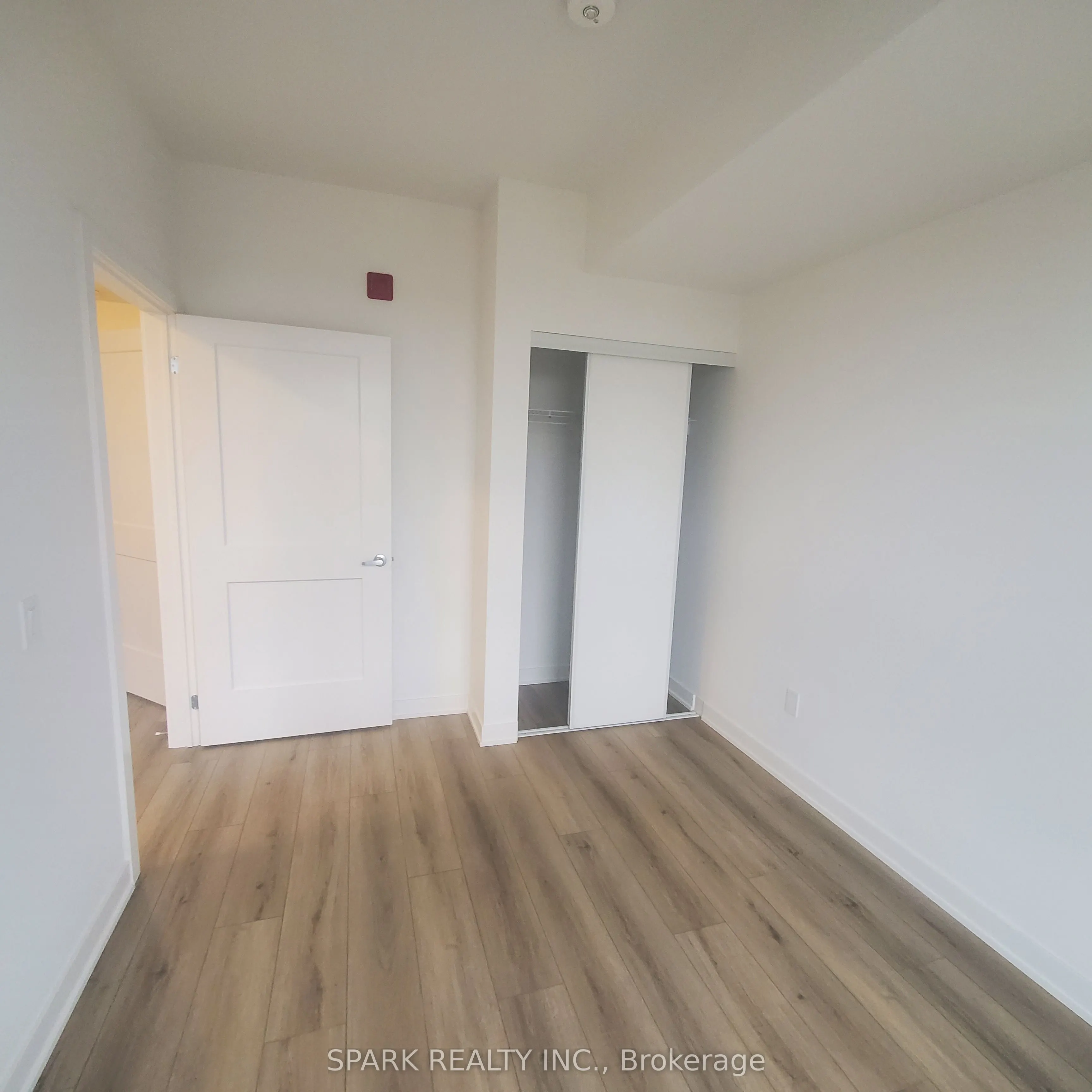 312 Erb Street W, #611
