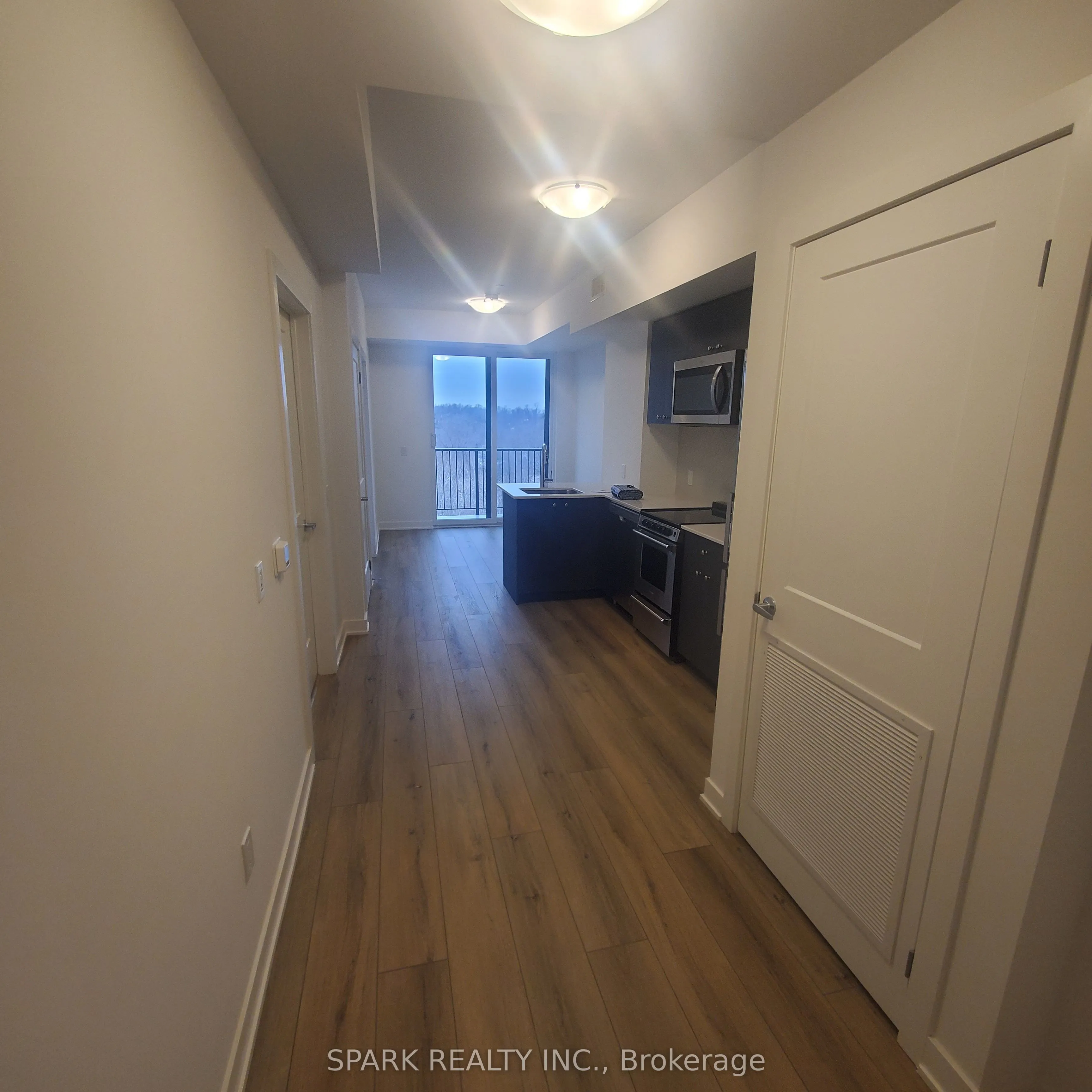 312 Erb Street W, #611