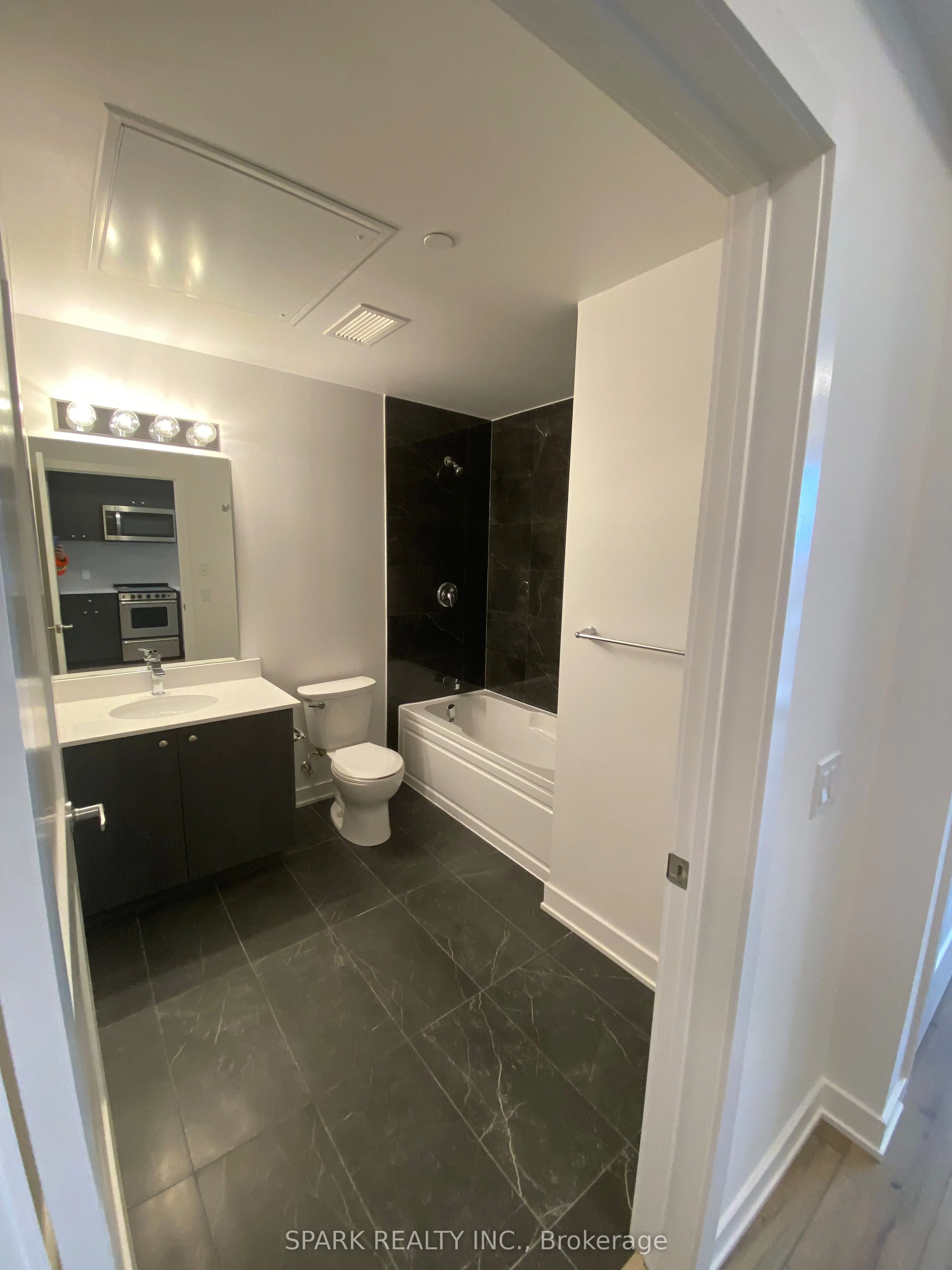 312 Erb Street W, #611