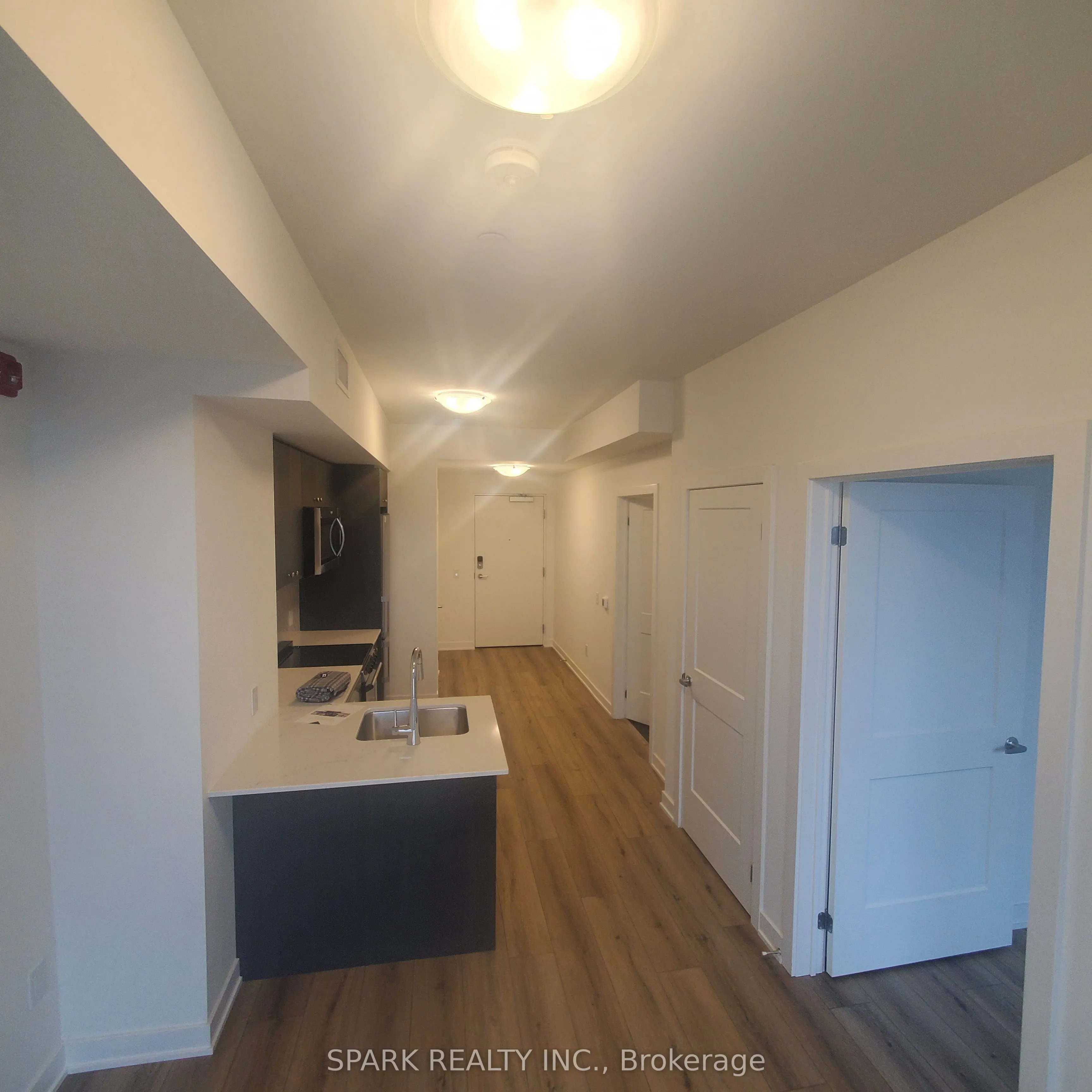 312 Erb Street W, #611