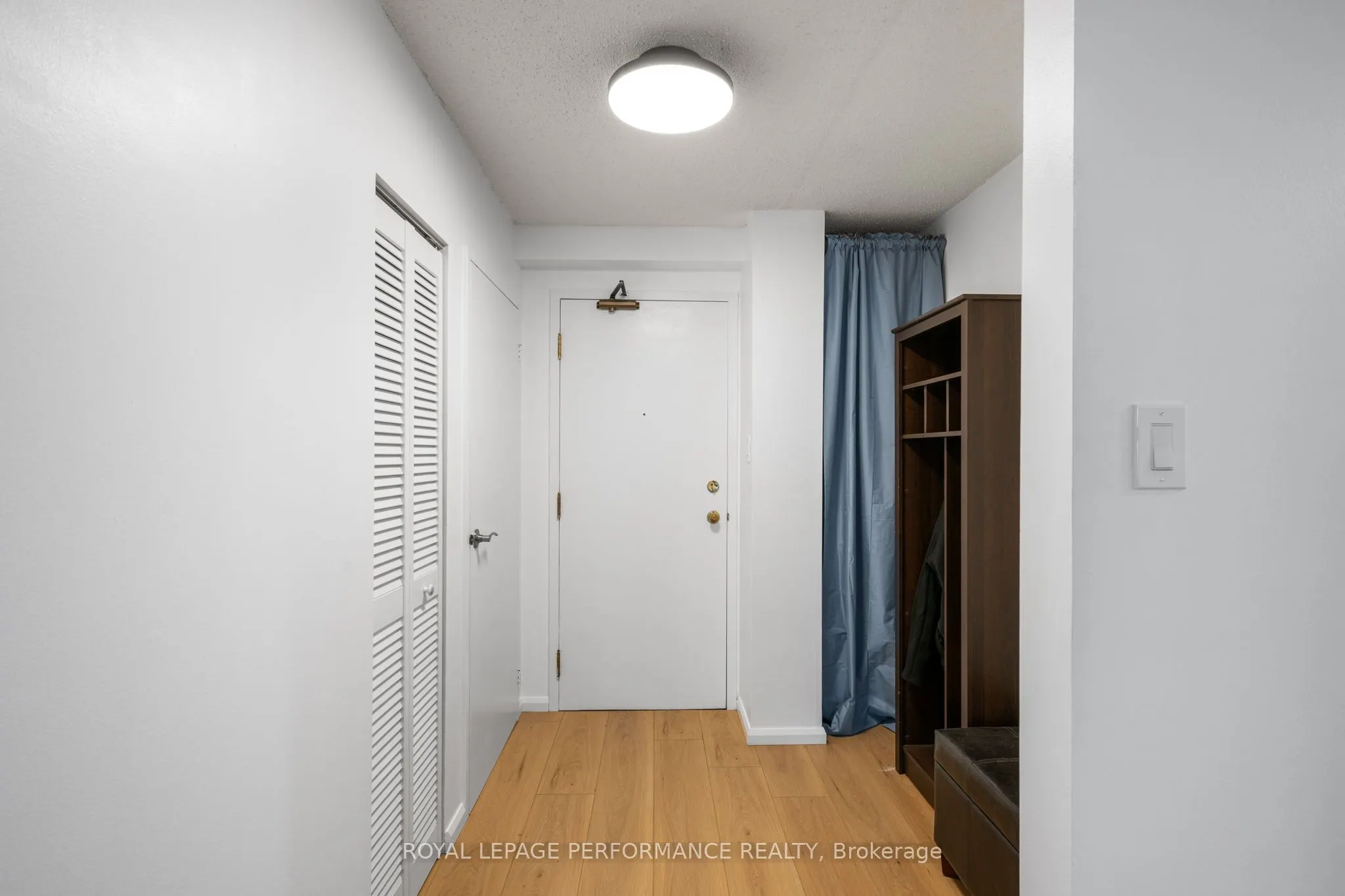 110 Forward Avenue, #501