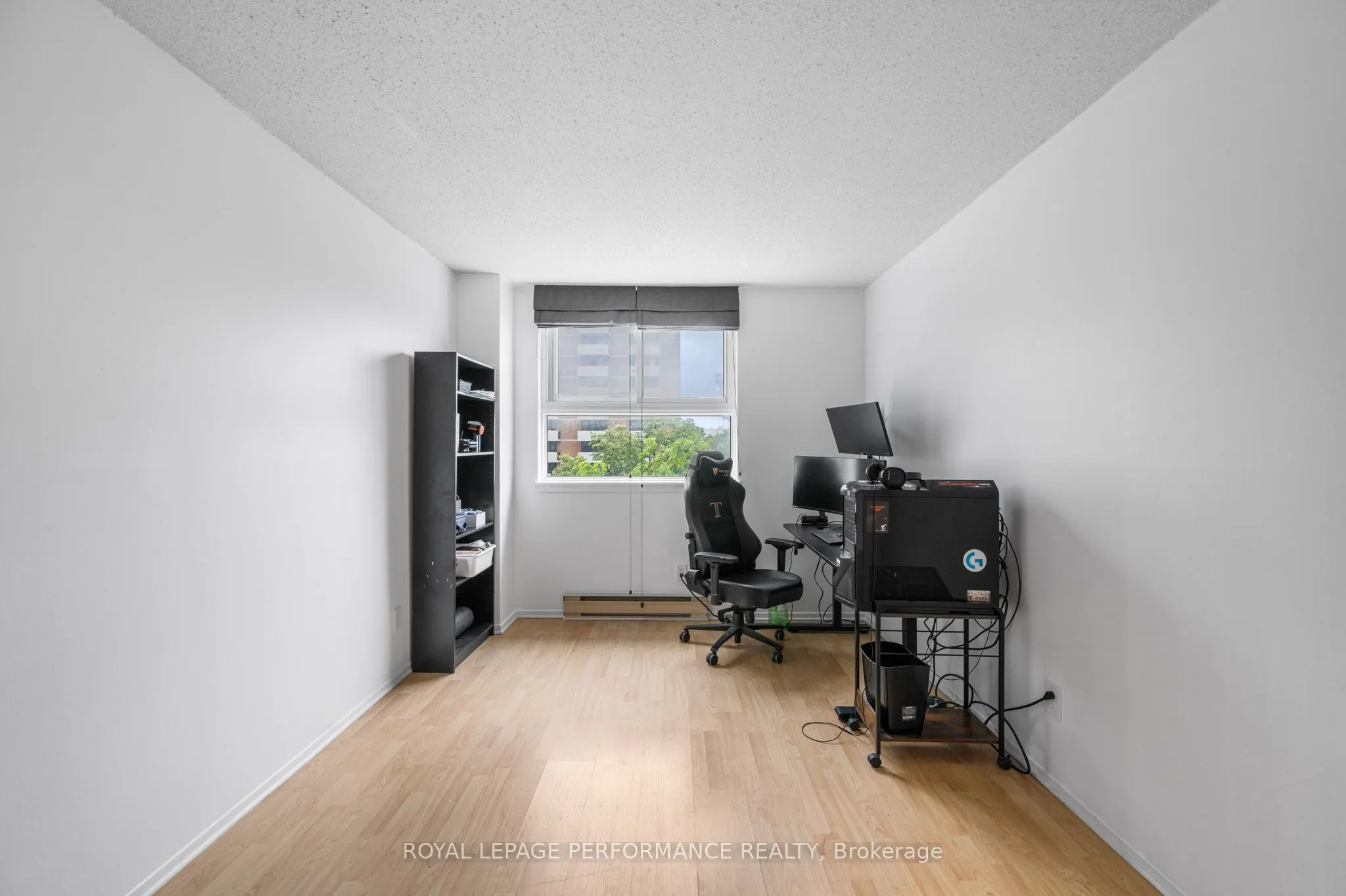 110 Forward Avenue, #501