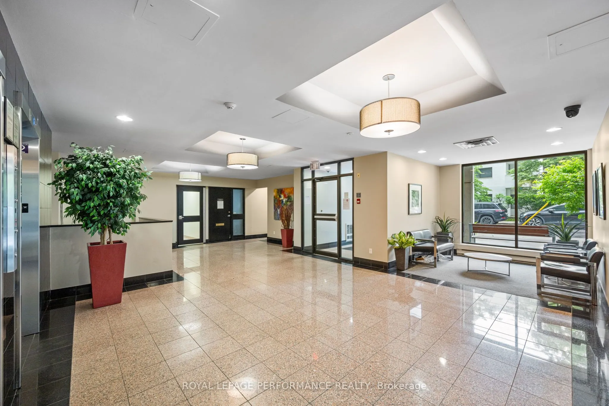 110 Forward Avenue, #501