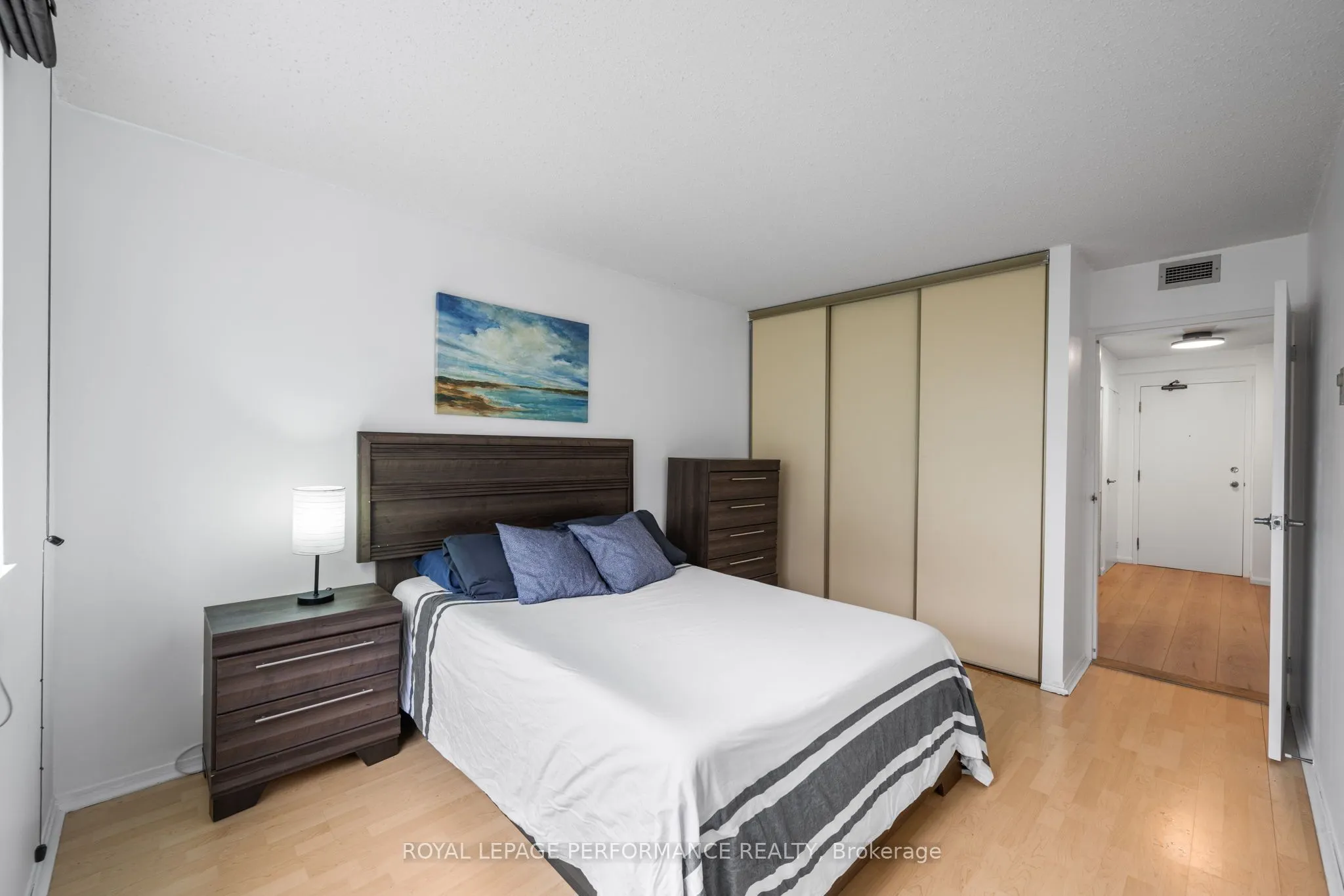 110 Forward Avenue, #501