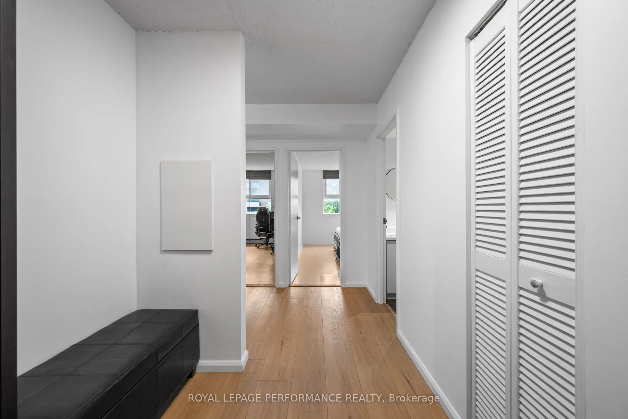 110 Forward Avenue, #501