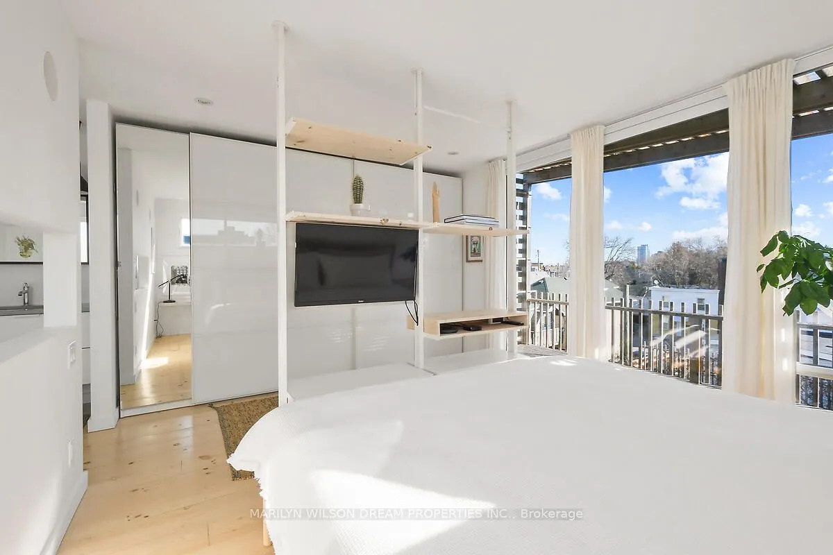 67 Pinhey Street