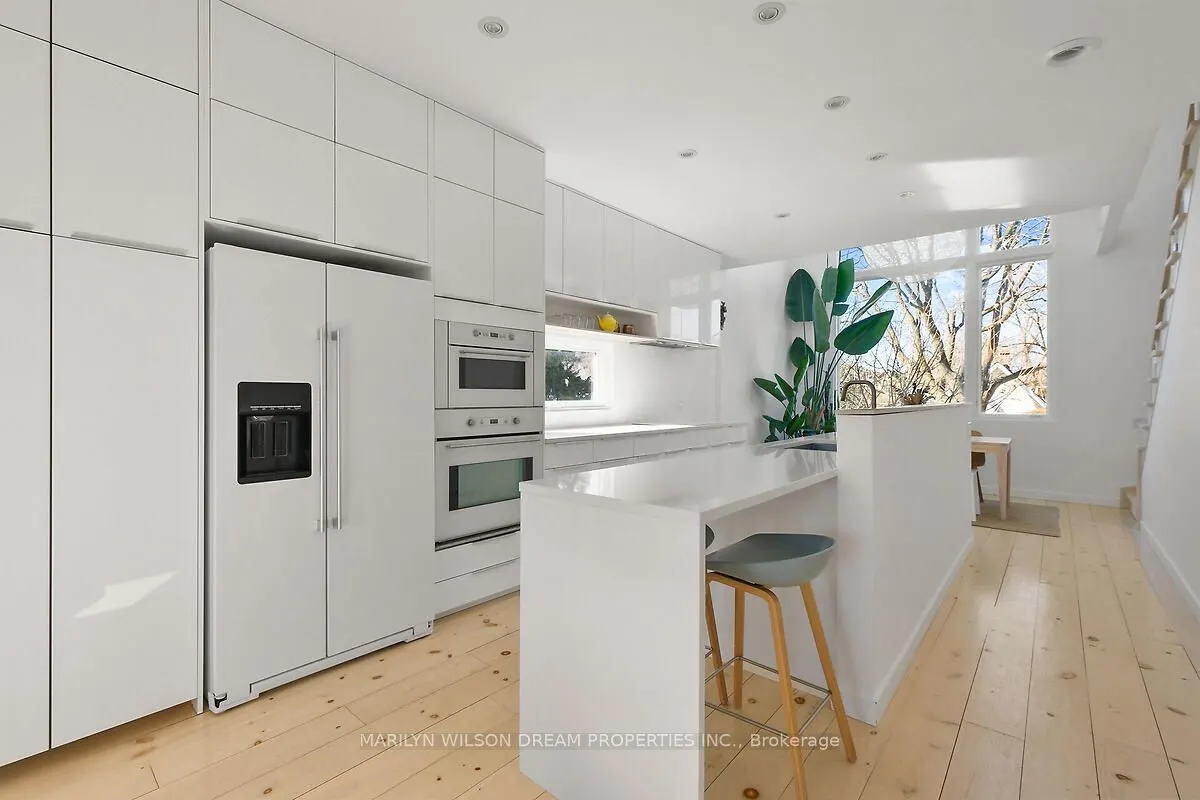 67 Pinhey Street