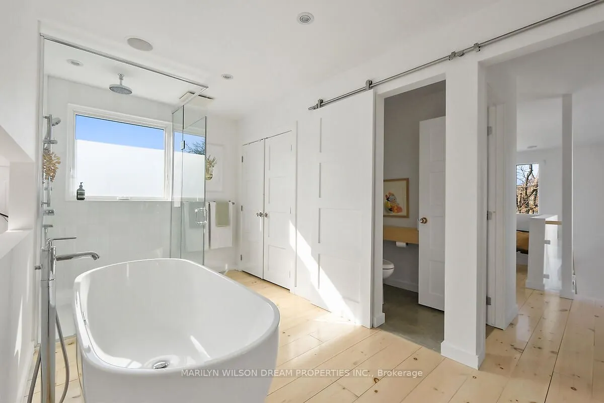67 Pinhey Street