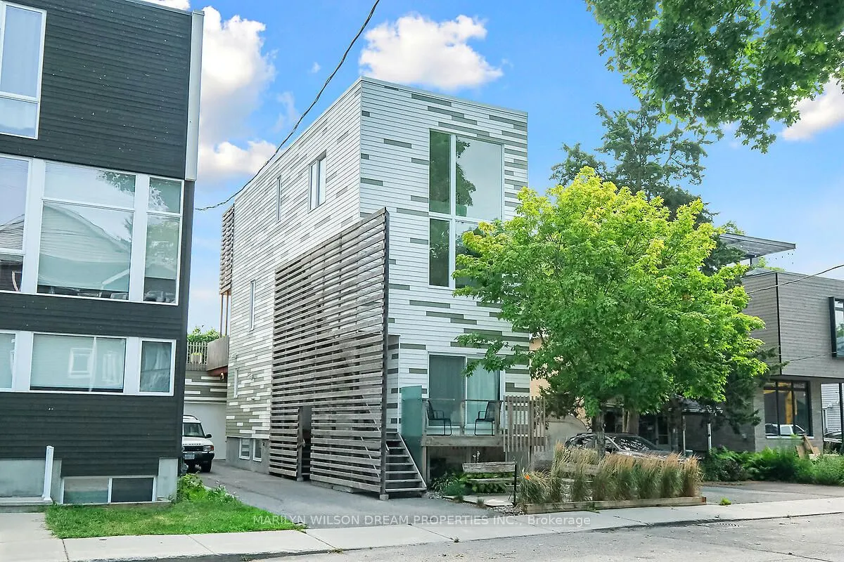 67 Pinhey Street