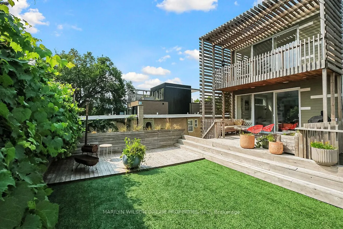 67 Pinhey Street