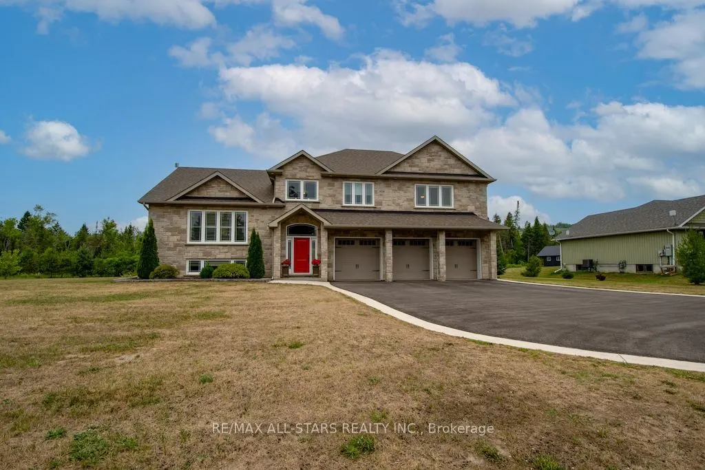15 Rustlewood Avenue