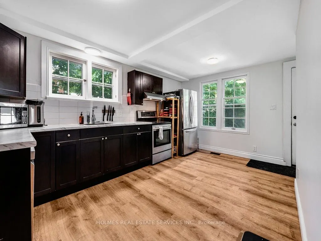 146 Westminster Drive S