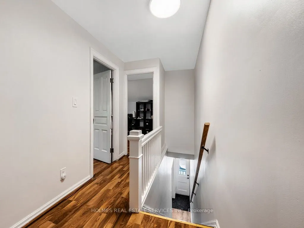 146 Westminster Drive S