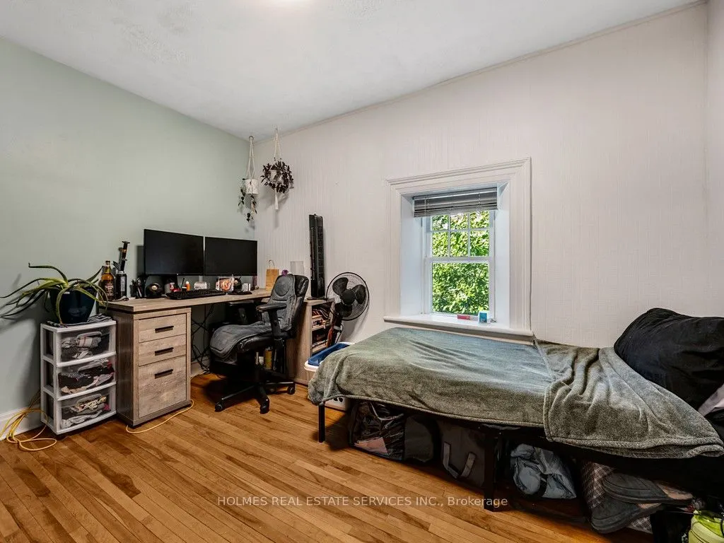 146 Westminster Drive S