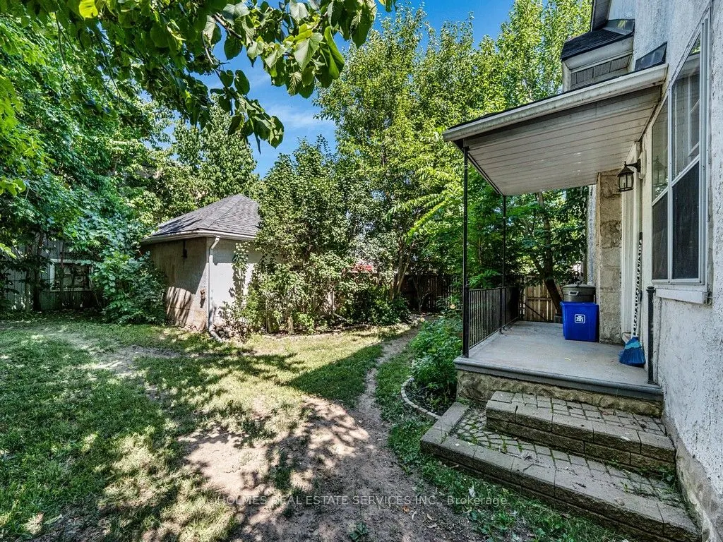 146 Westminster Drive S