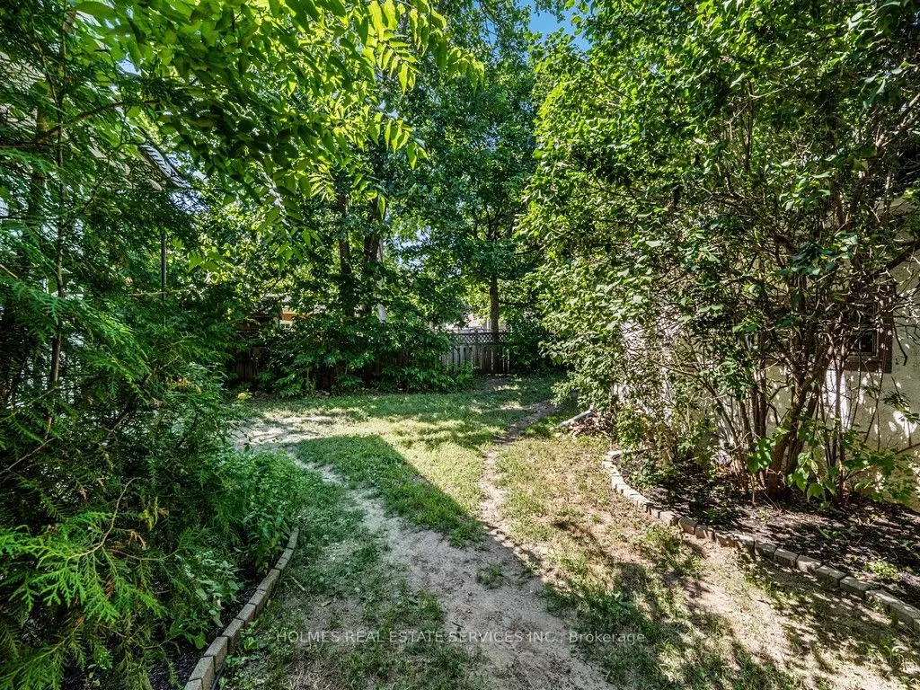 146 Westminster Drive S