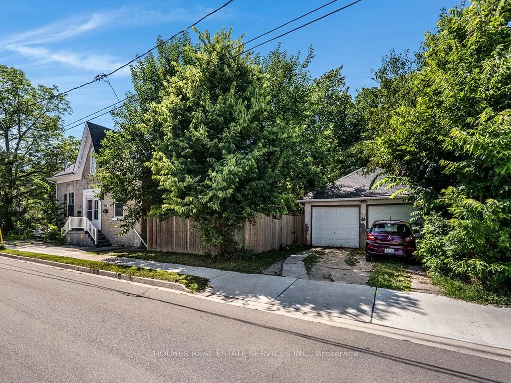 146 Westminster Drive S