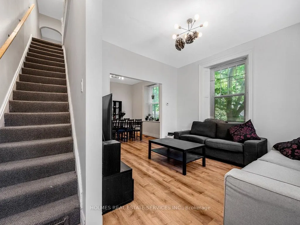 146 Westminster Drive S