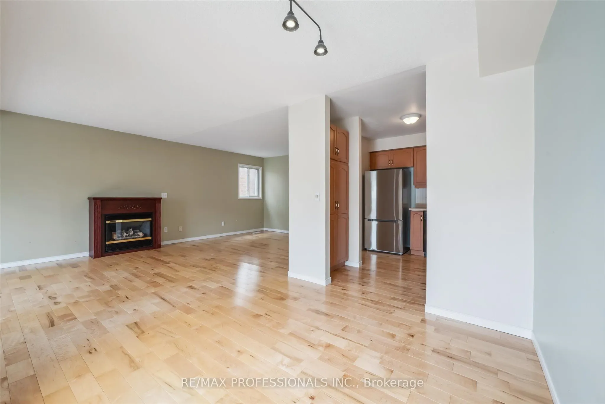 165 Silurian Drive