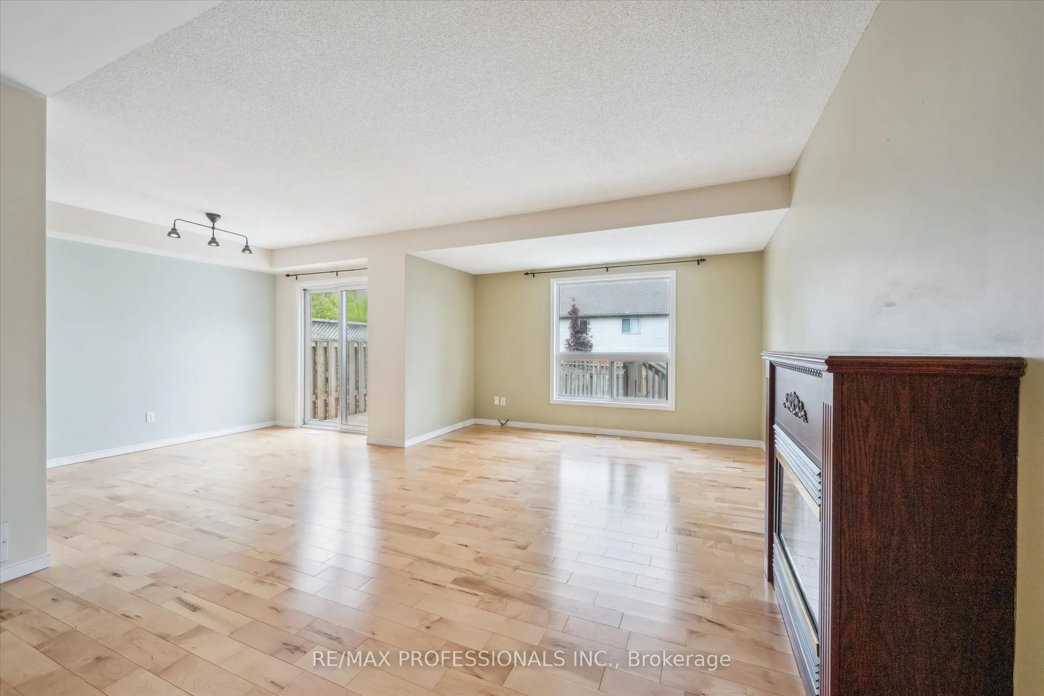 165 Silurian Drive