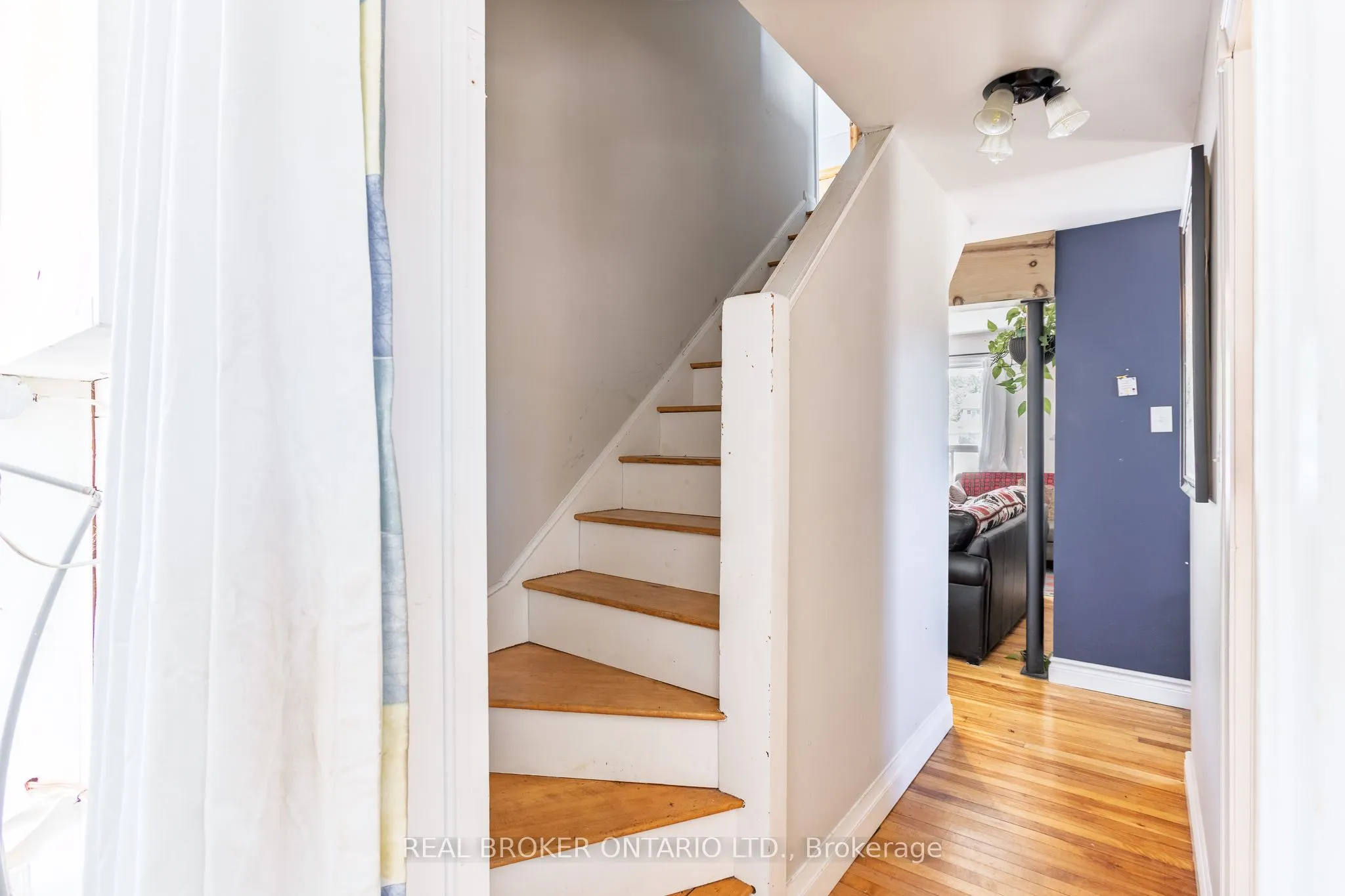127 Elmore Street