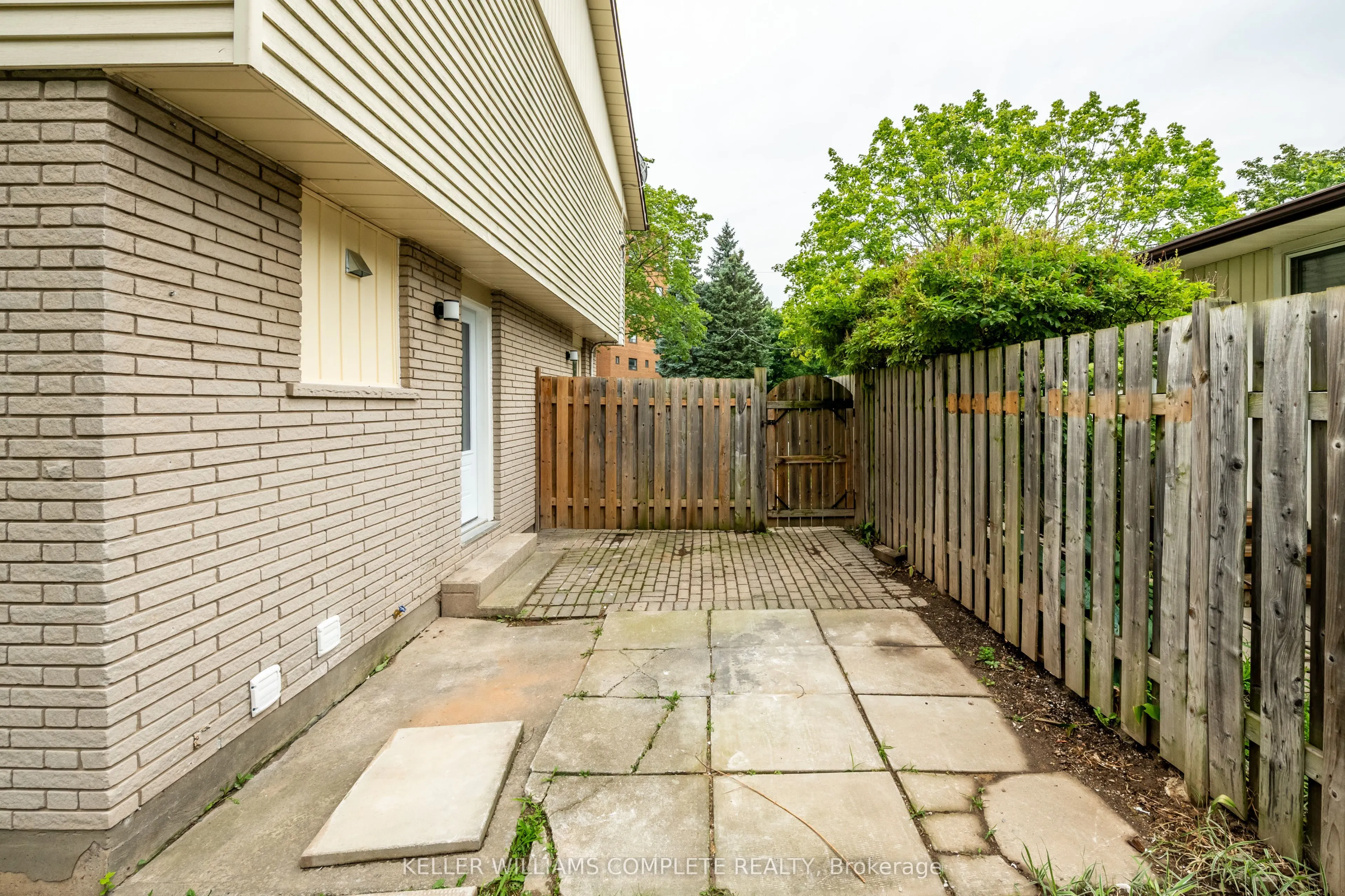 14 Louis Avenue