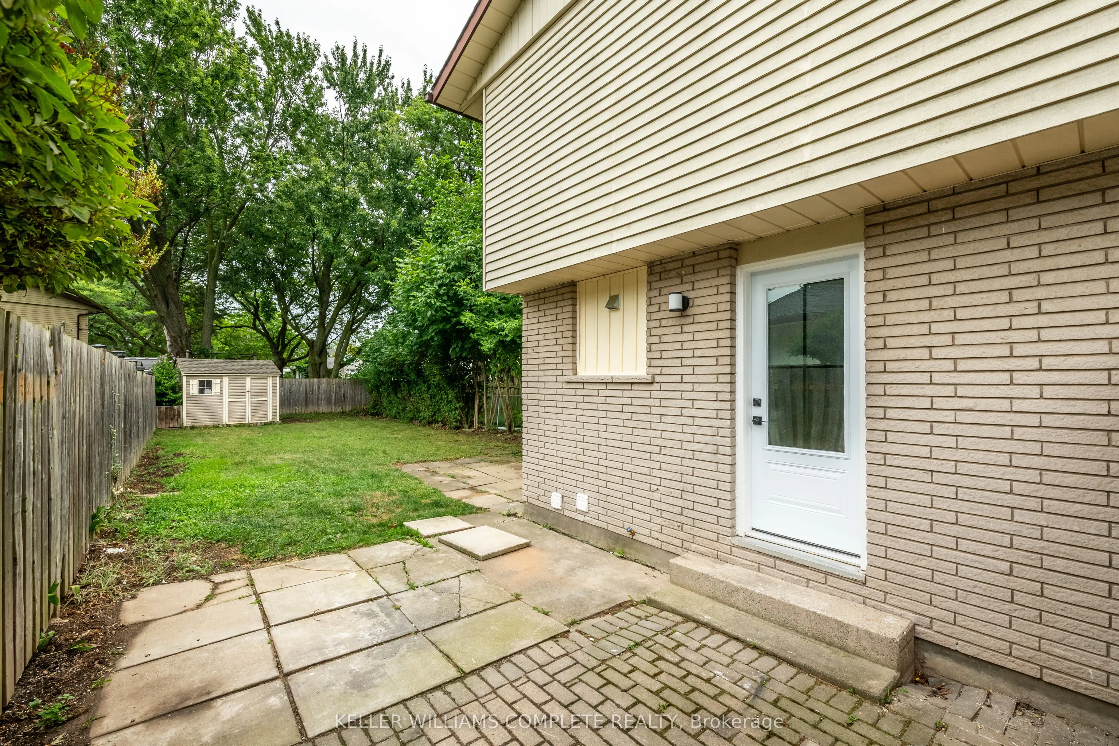 14 Louis Avenue