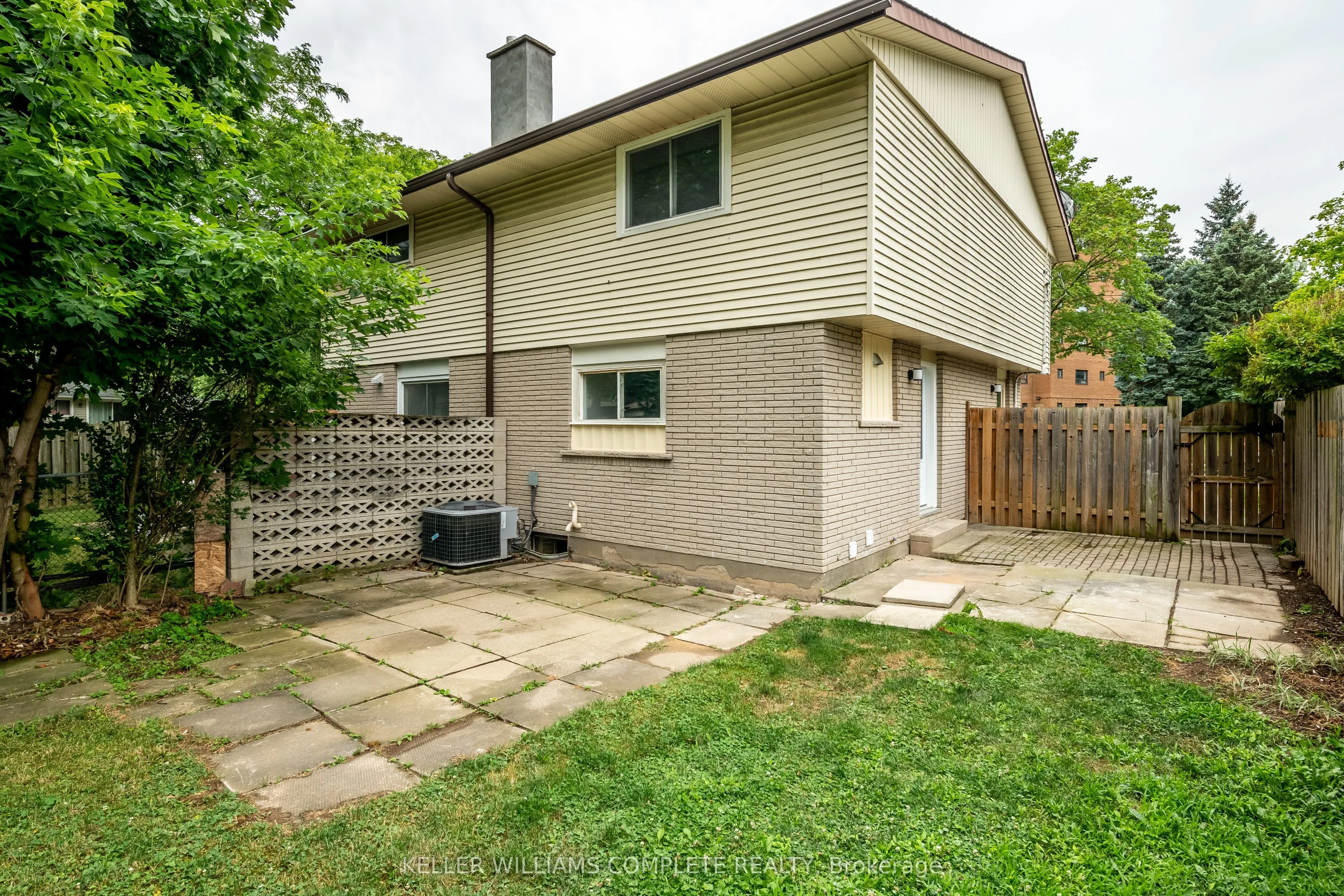 14 Louis Avenue
