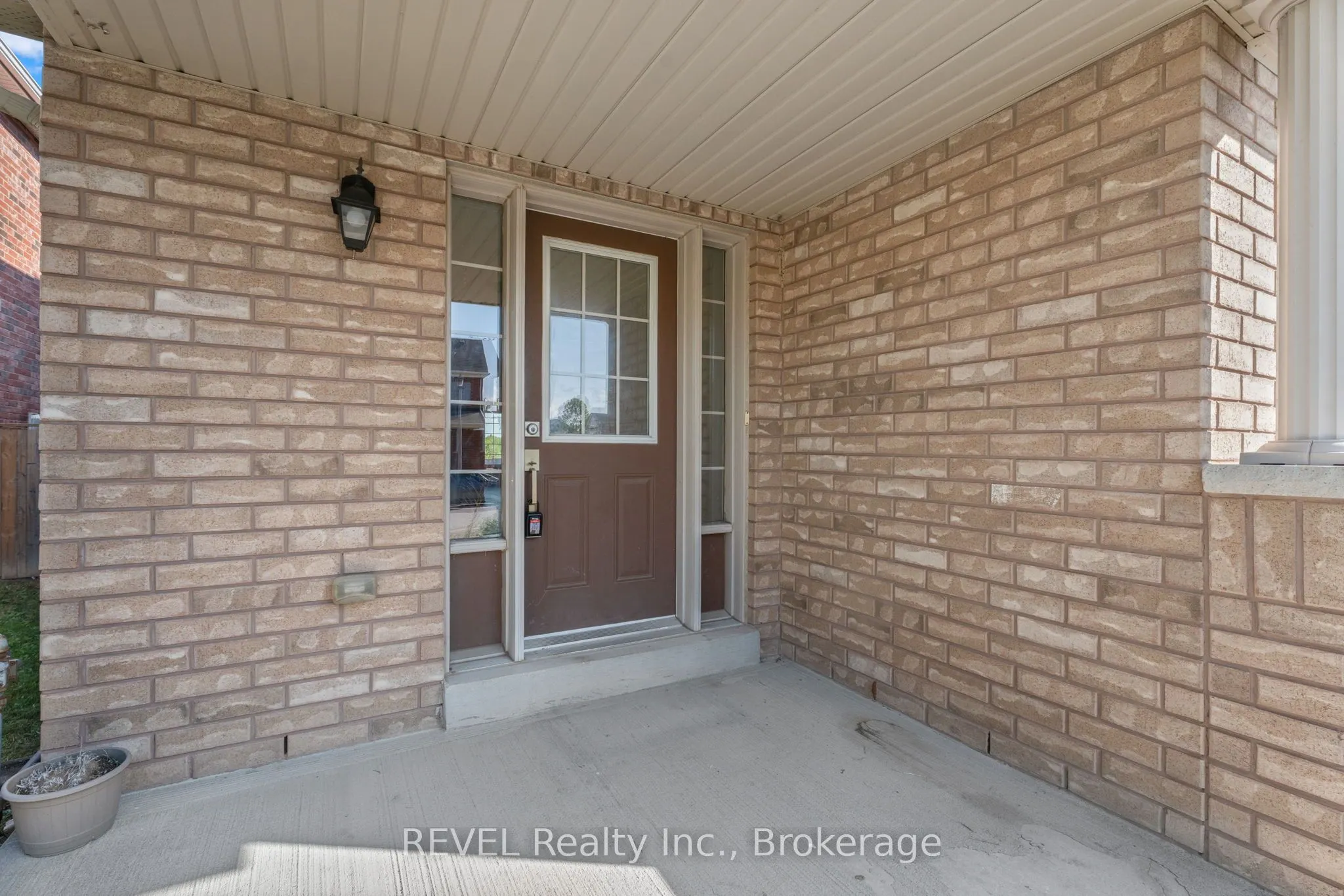 4 Keith Crescent
