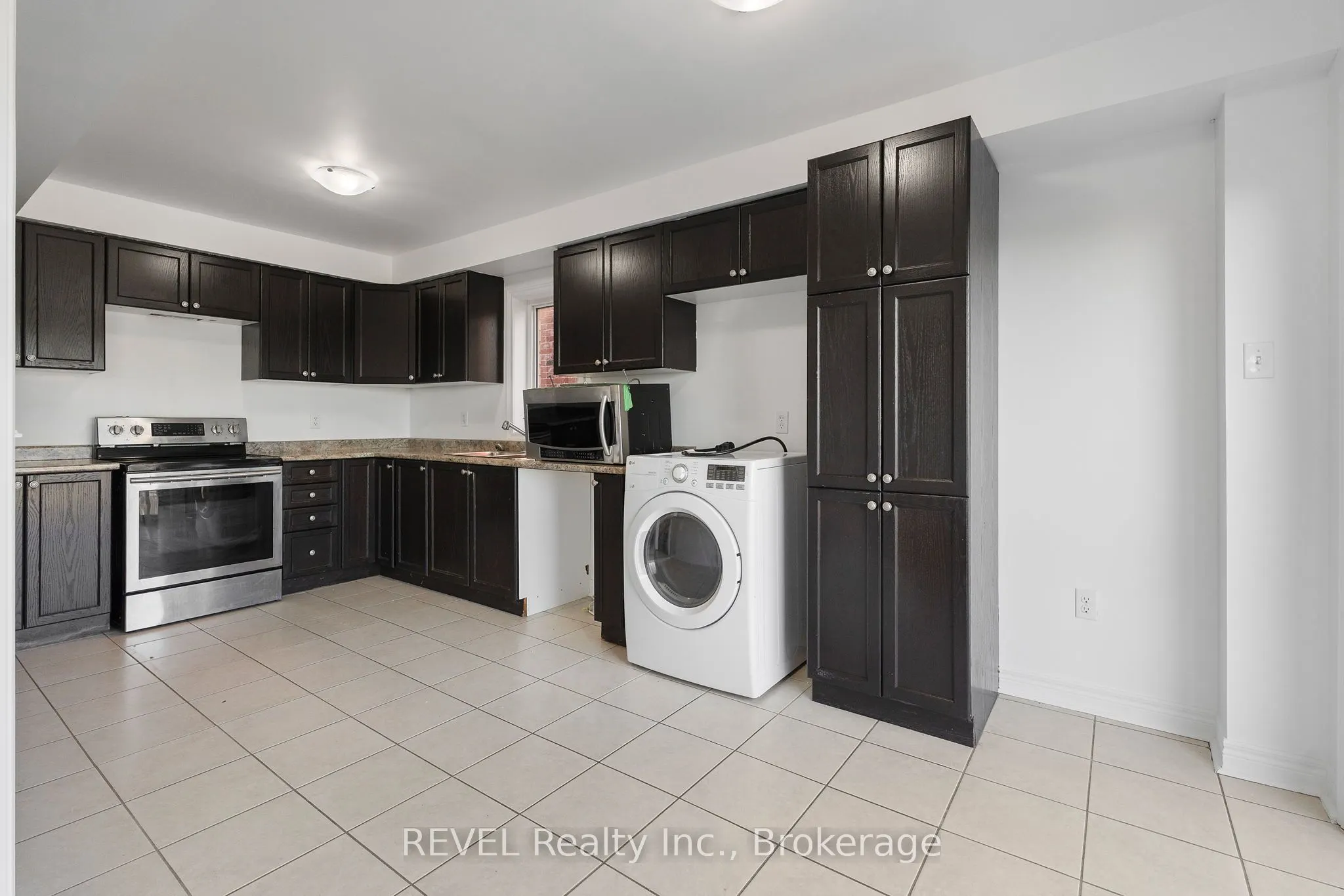 4 Keith Crescent