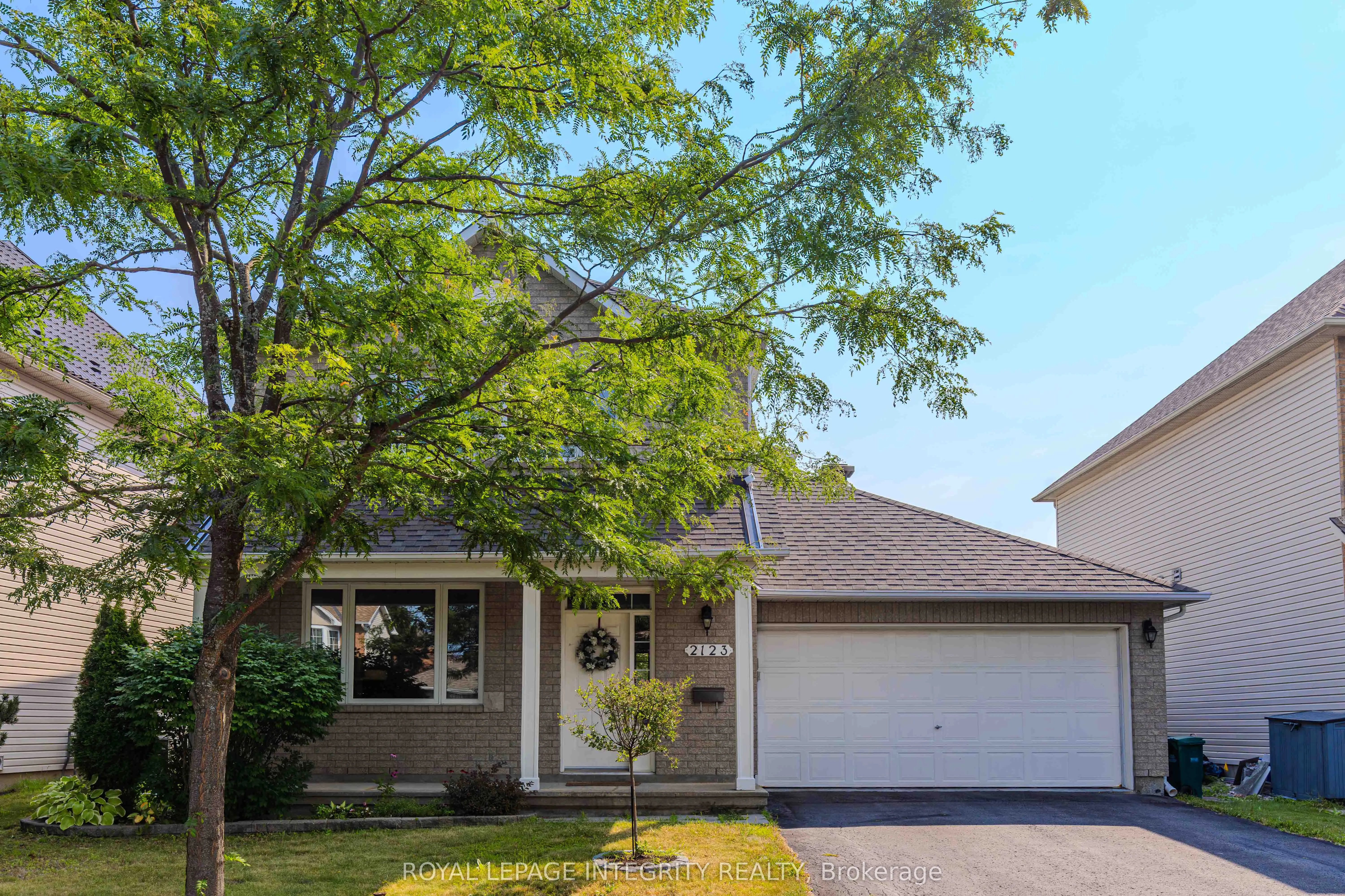 2123 Esprit Drive