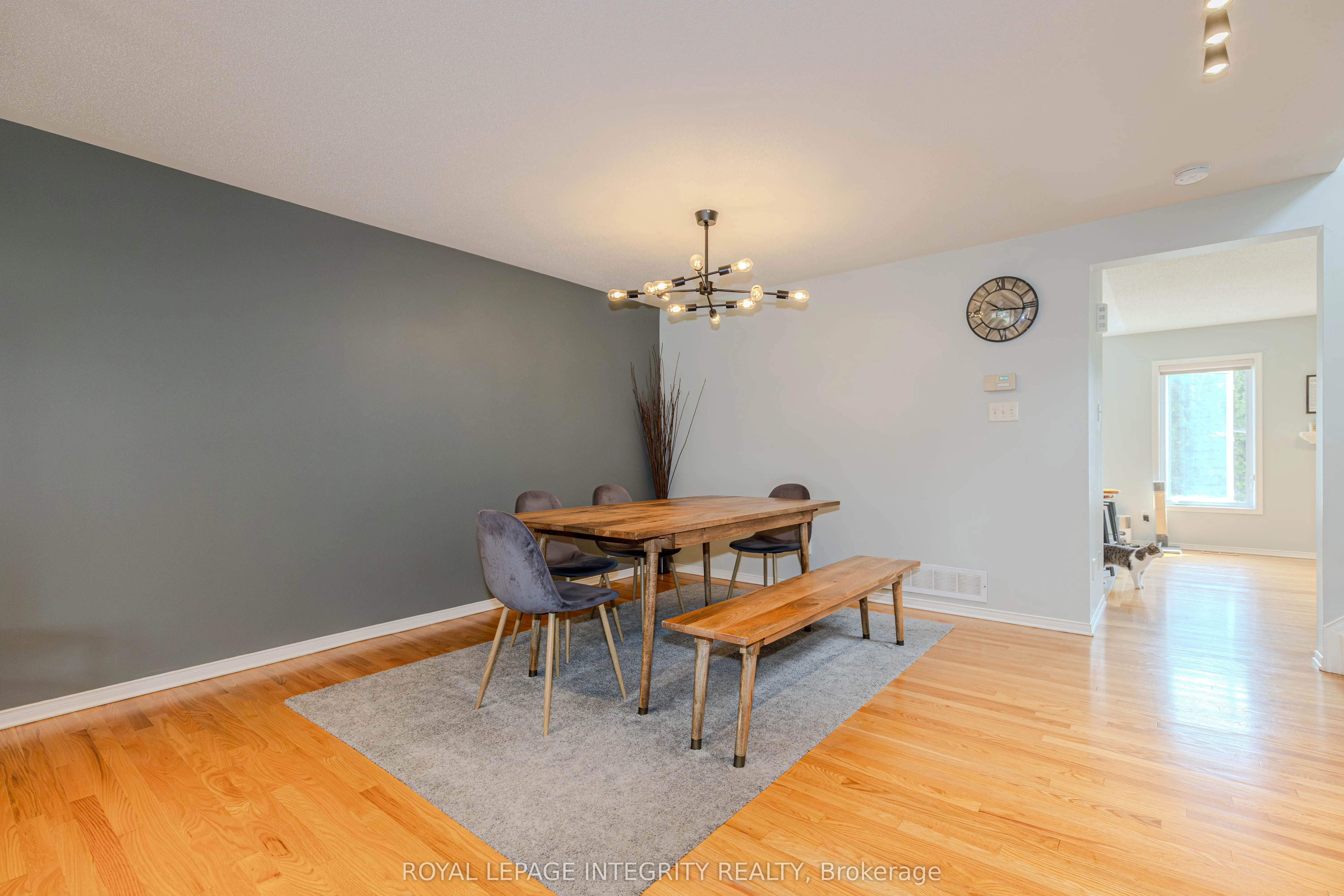 2123 Esprit Drive