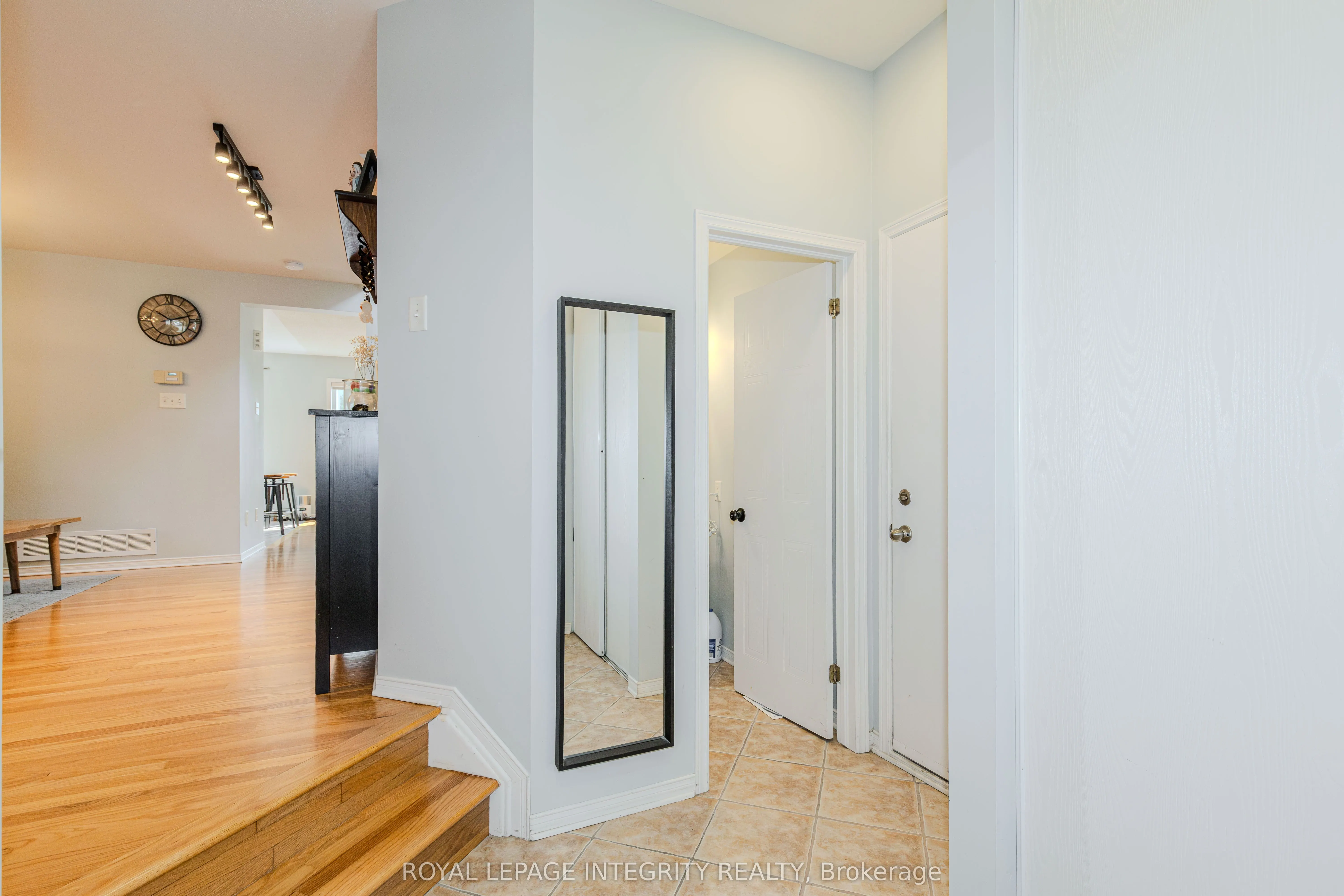 2123 Esprit Drive
