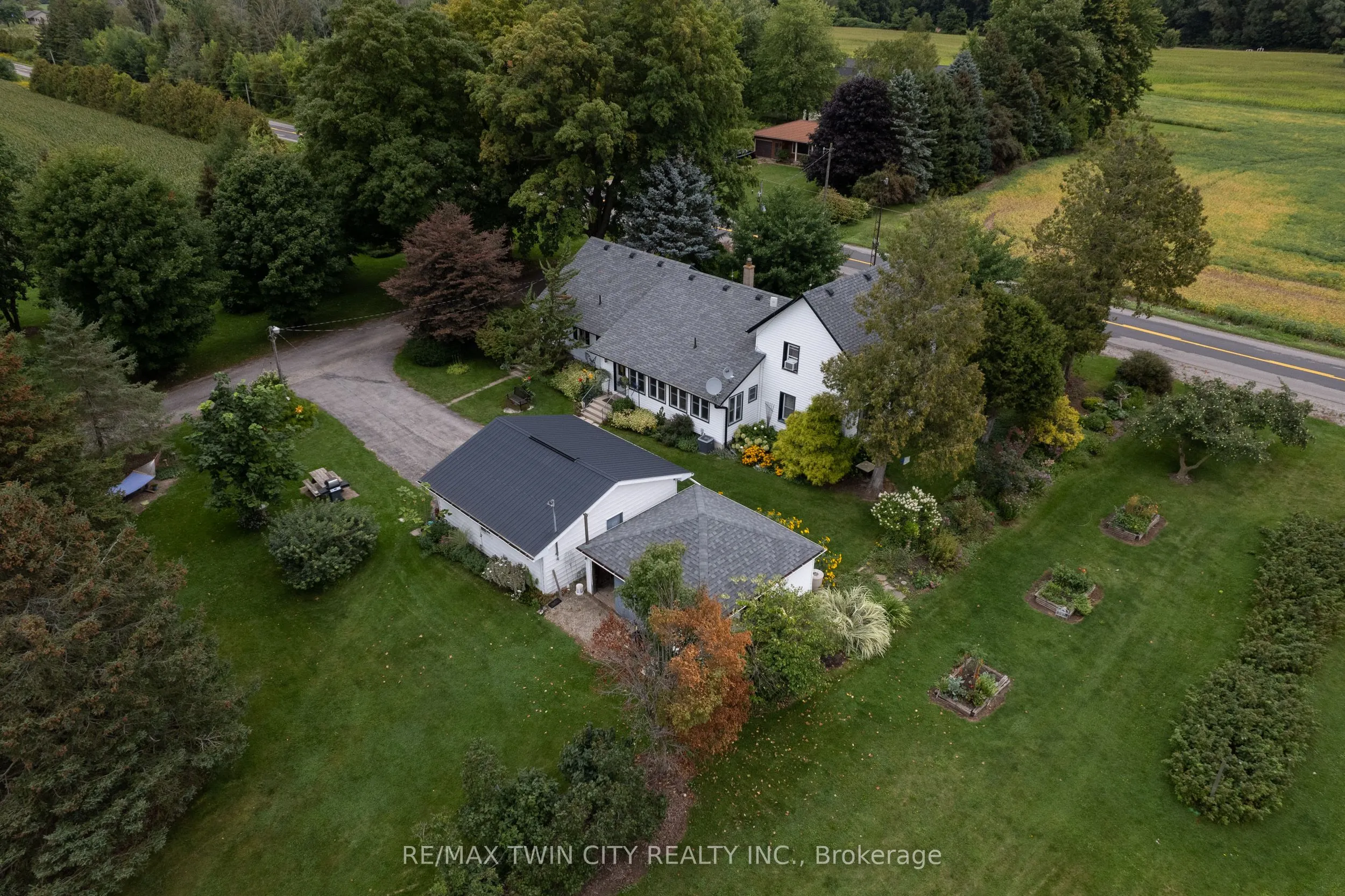 331 MIDDLE TOWNLINE Road