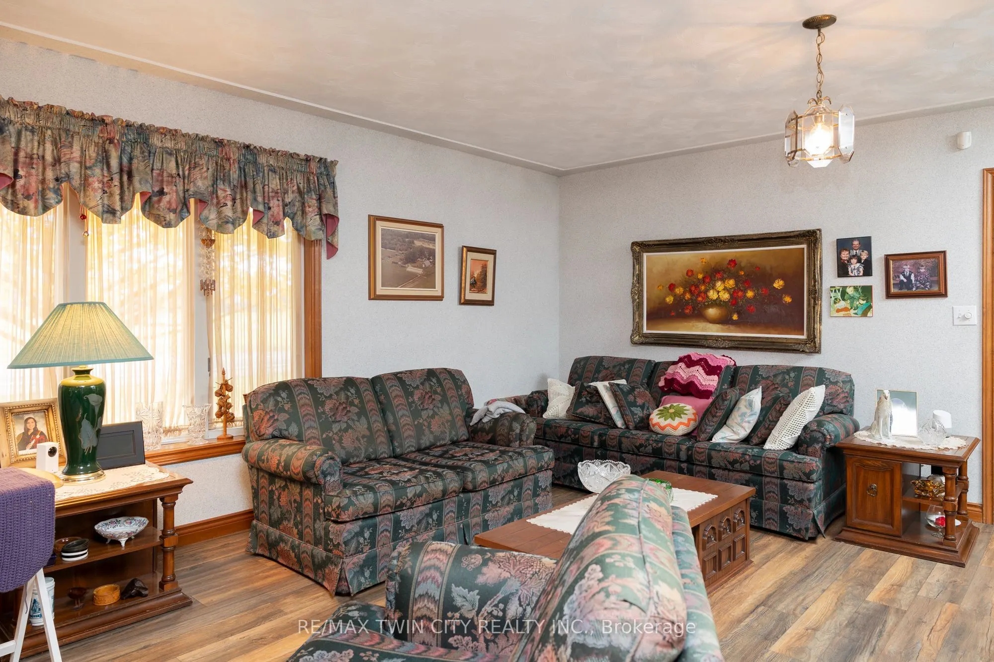 331 MIDDLE TOWNLINE Road