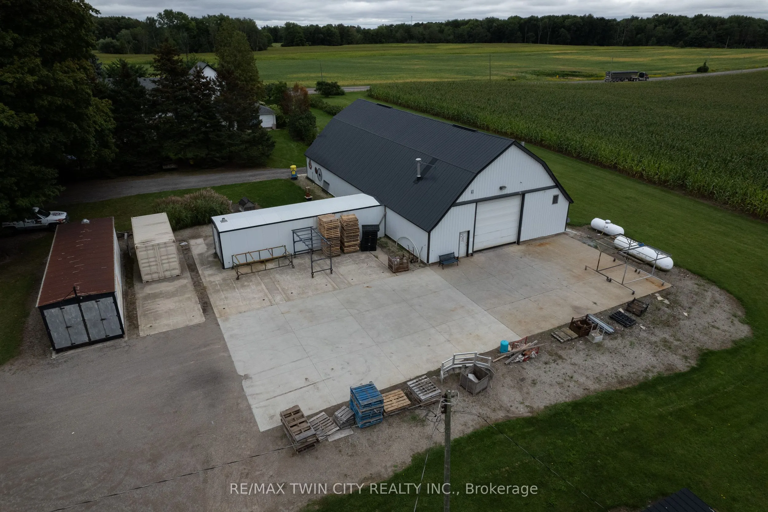 331 MIDDLE TOWNLINE Road