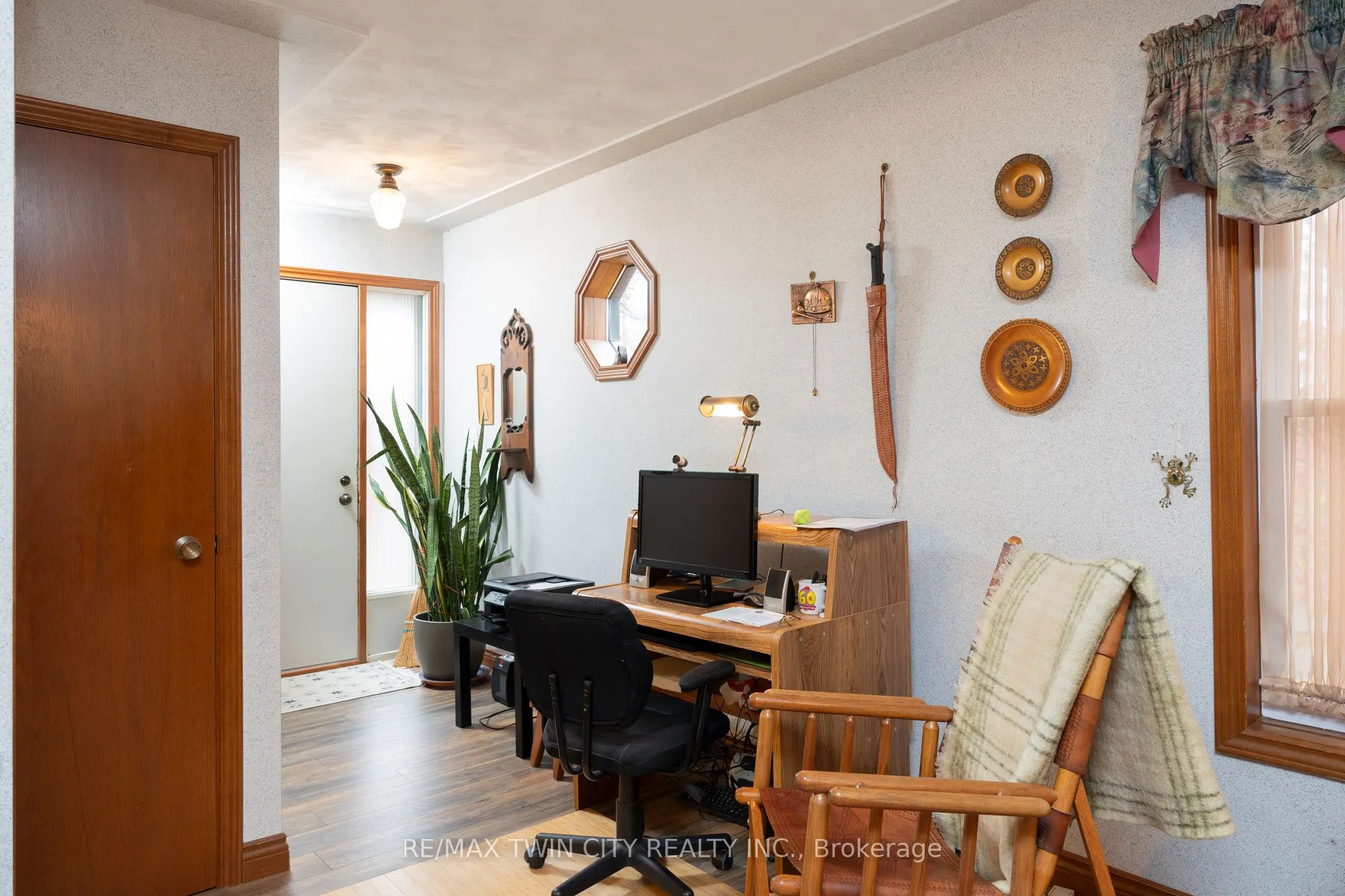 331 MIDDLE TOWNLINE Road