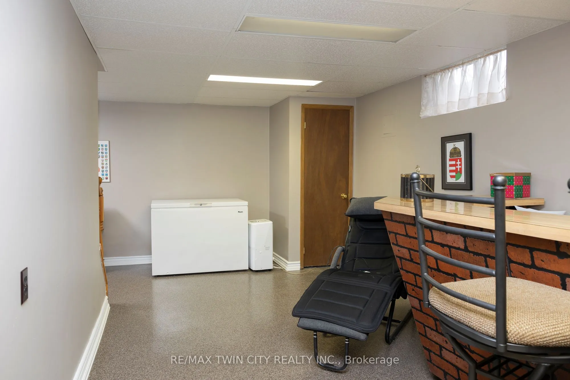 331 MIDDLE TOWNLINE Road