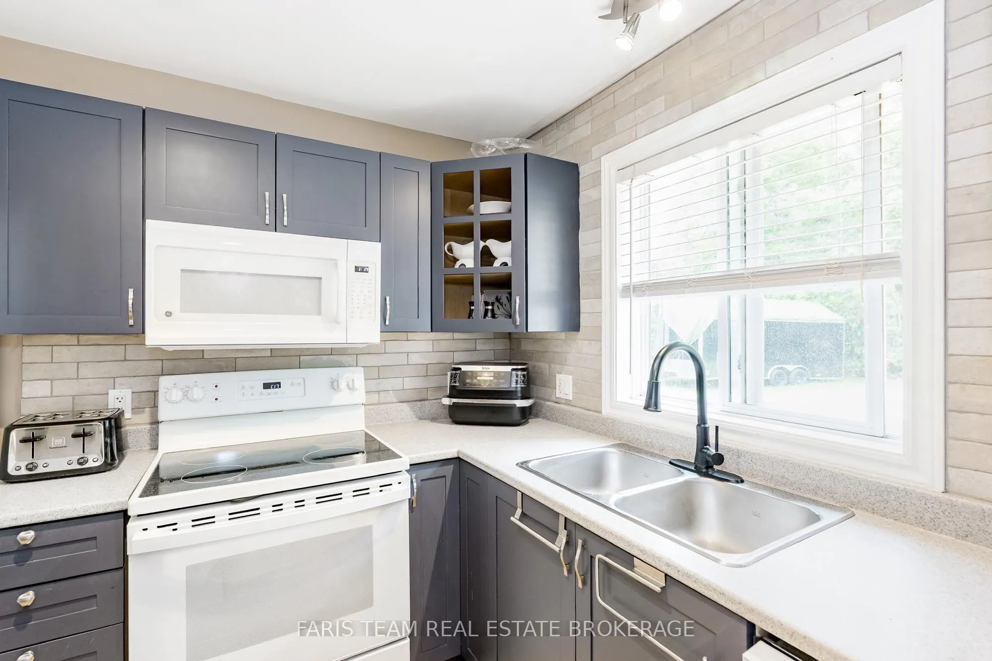 85 Fulsom Crescent
