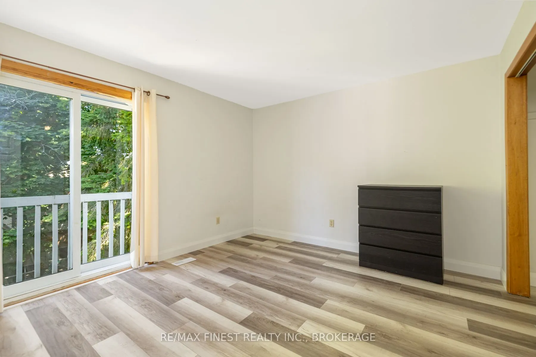 63 Livingston Avenue
