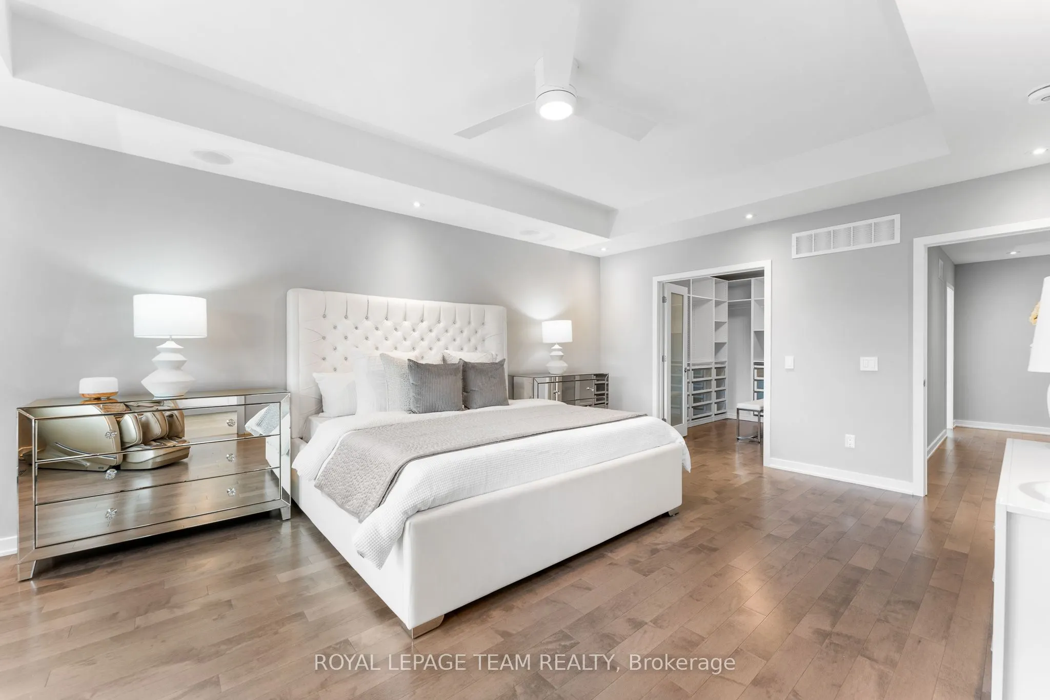 250 Sunnyridge Crescent