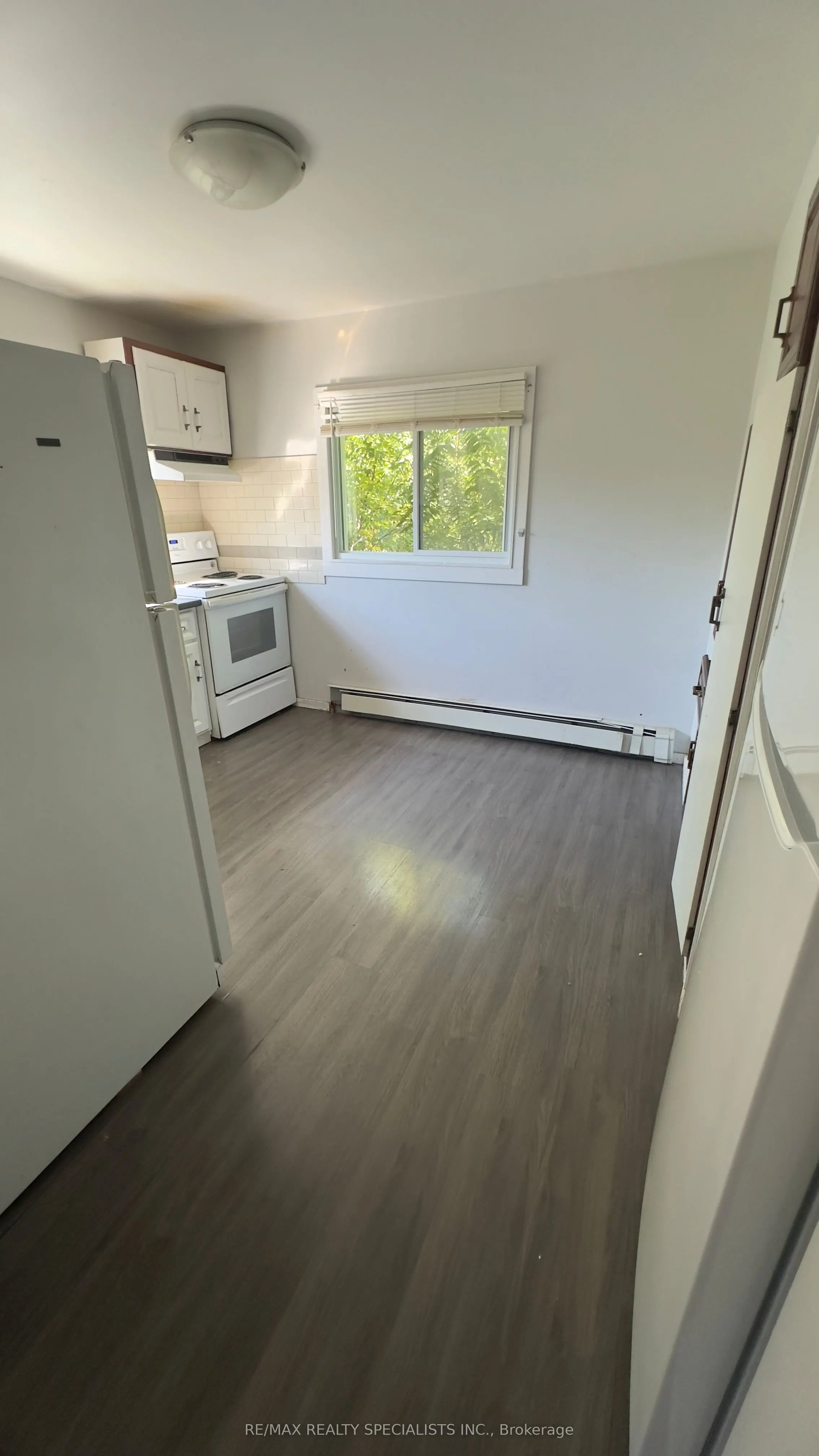 108 Queenston Street, #2