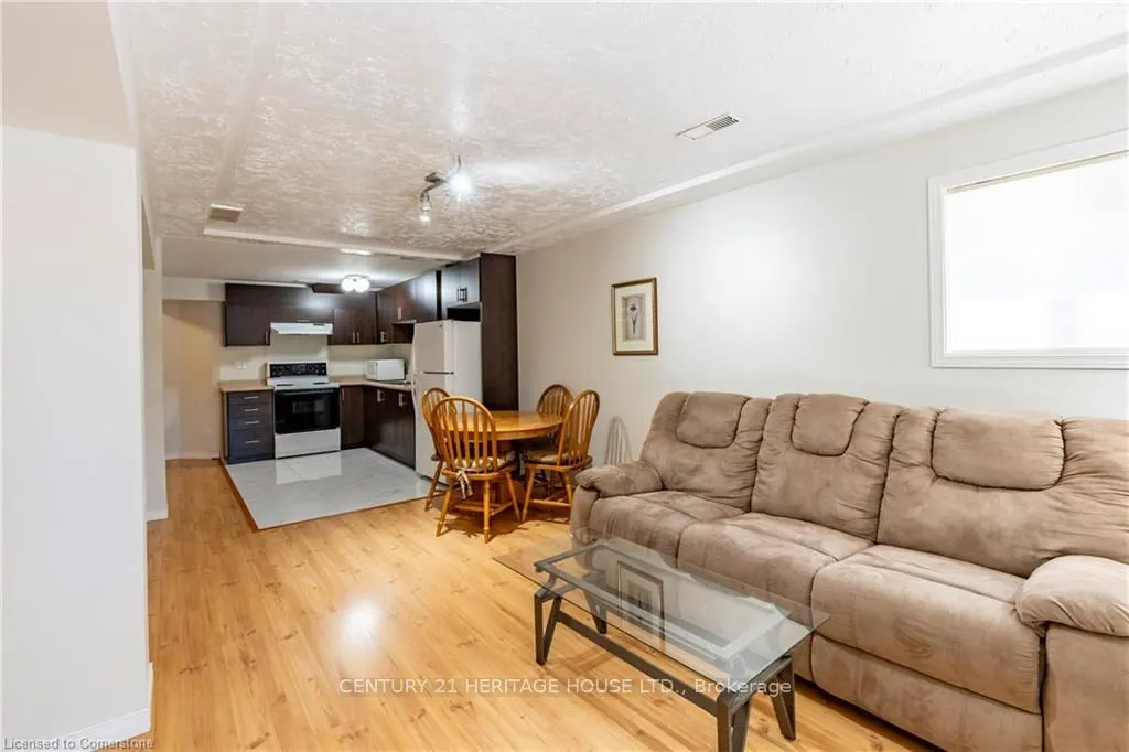 24 Castlewood Place