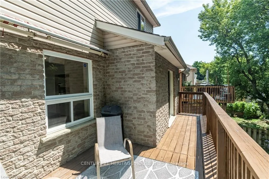 24 Castlewood Place