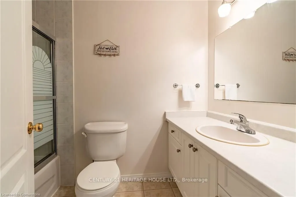 24 Castlewood Place