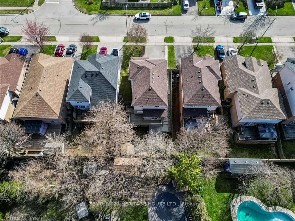 24 Castlewood Place