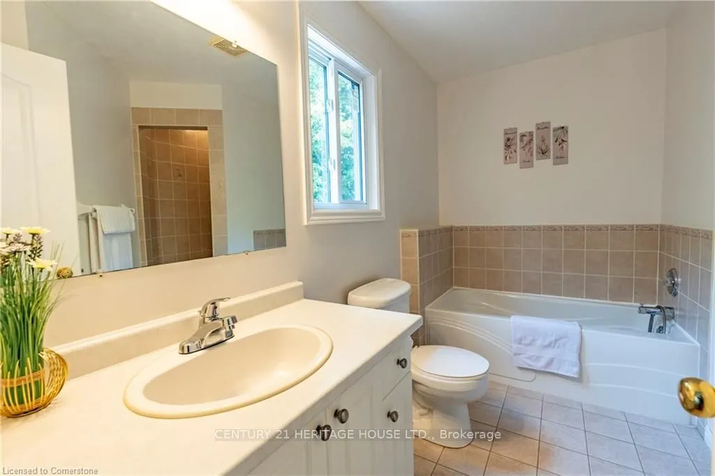 24 Castlewood Place